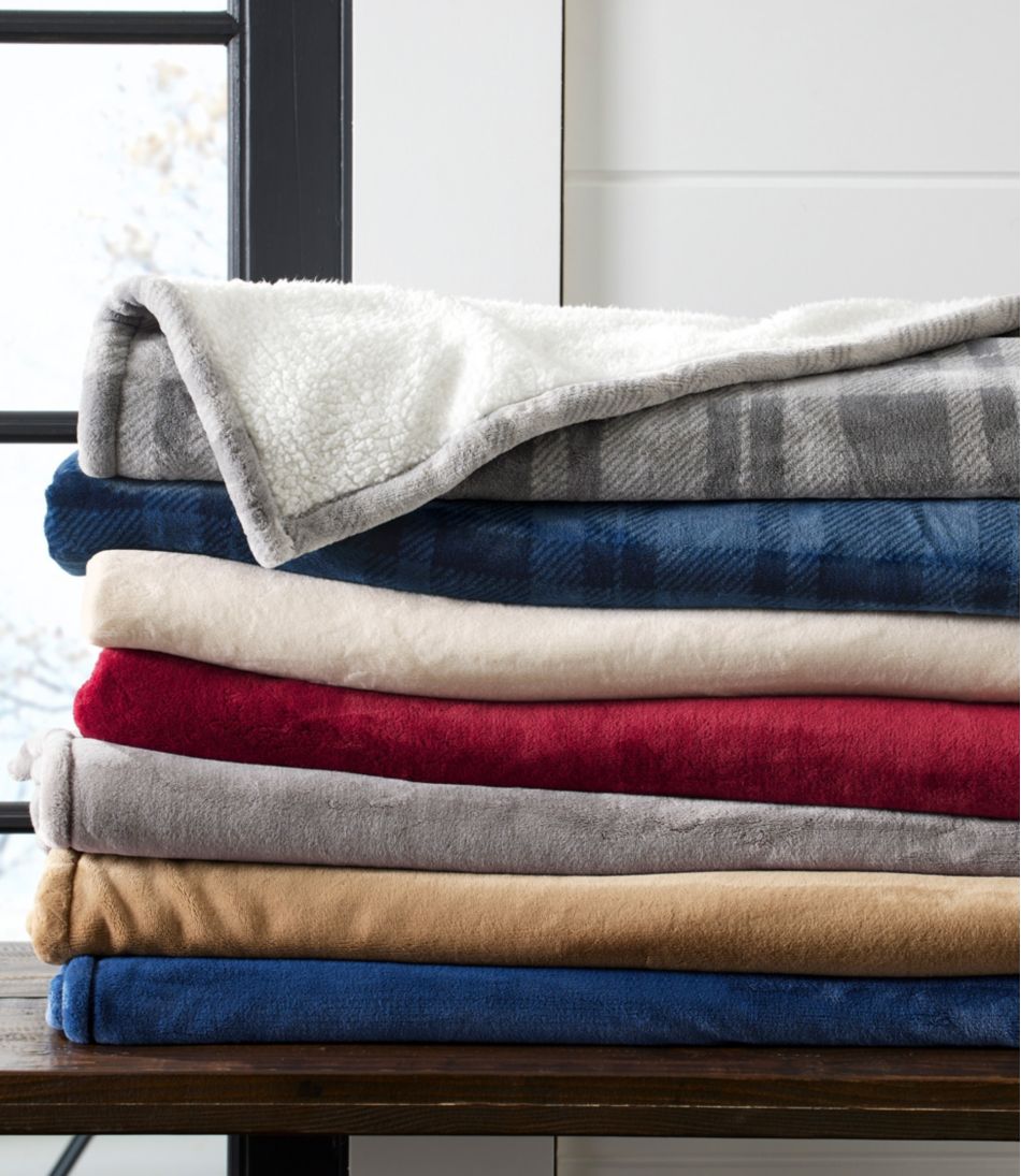 Wicked Plush Sherpa Throw - Image 5