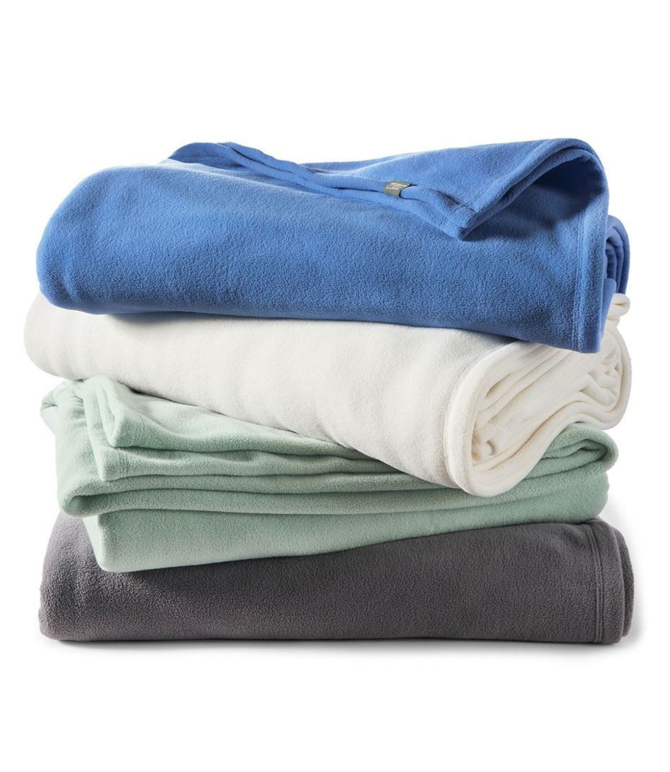 Mountain Classic Fleece Blanket - Image 4