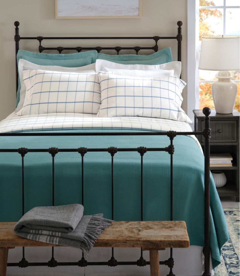 Vintage Matelass?? Coverlet - Image 4