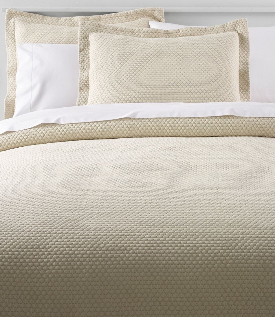 Organic Honeycomb Matelass?? Bedspread