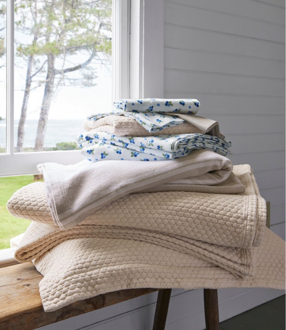 Organic Honeycomb Matelass?? Bedspread - Image 3