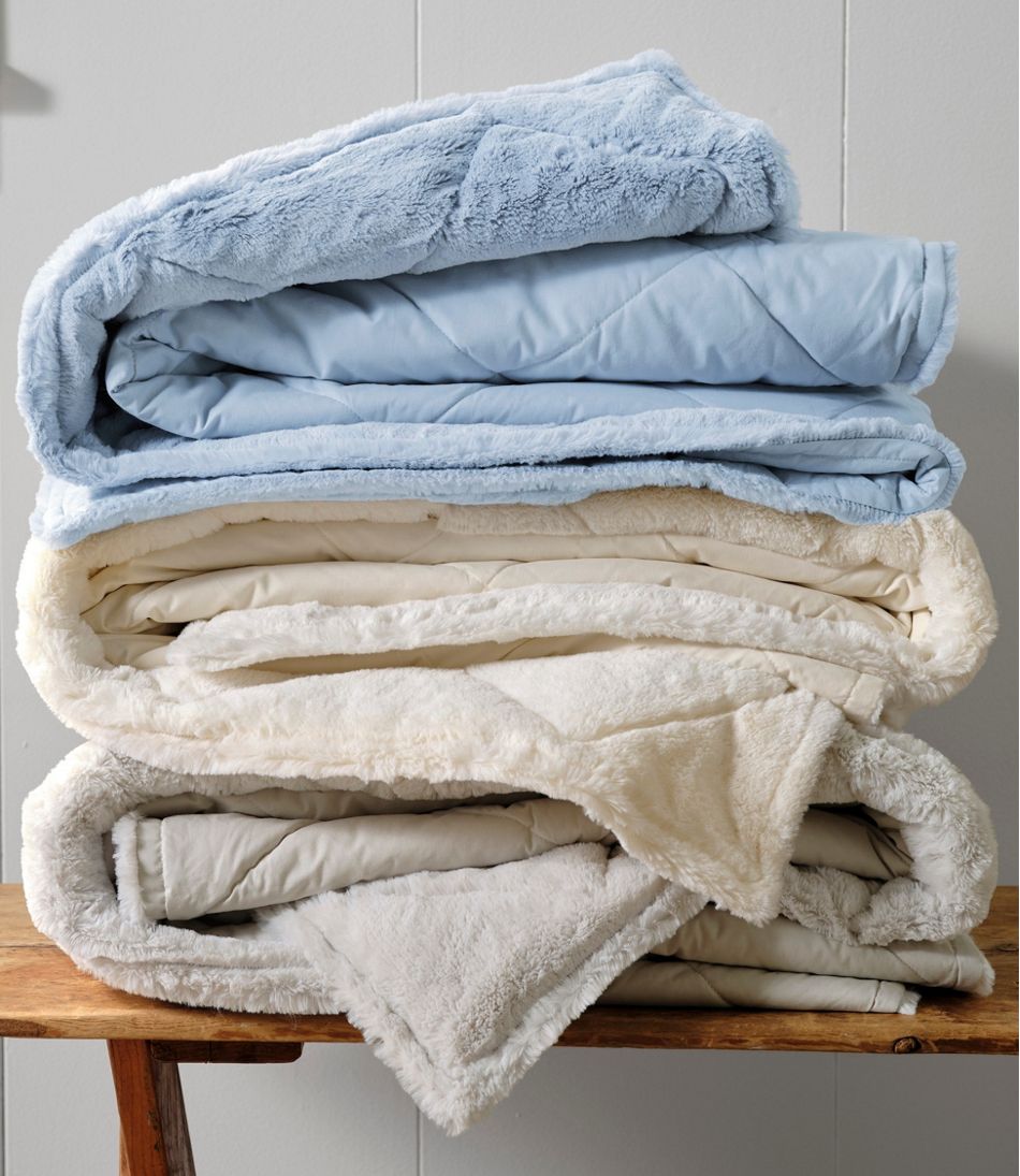 Ultraplush PrimaLoft Throw - Image 3
