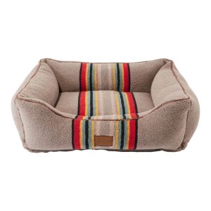 Vintage Camp Dog Bed