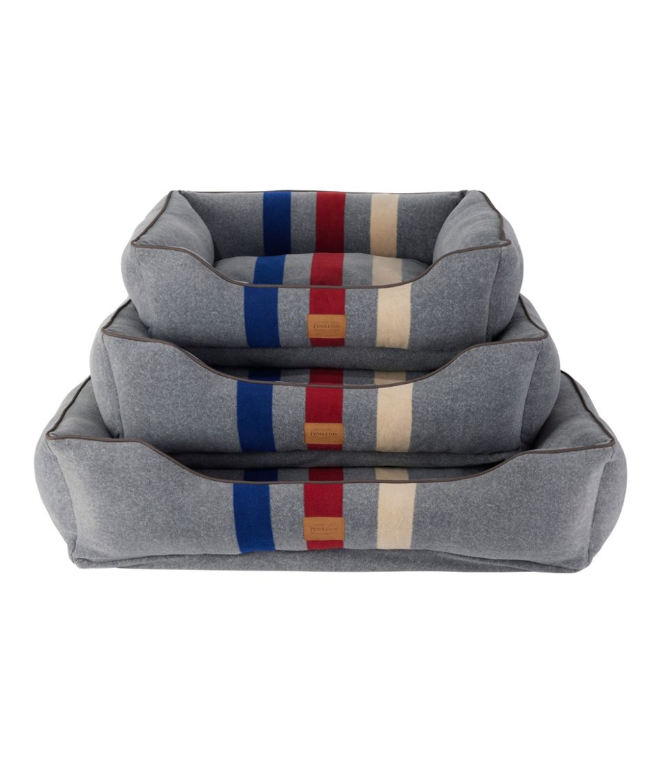 Cabin Stripe Dog Bed - Image 4