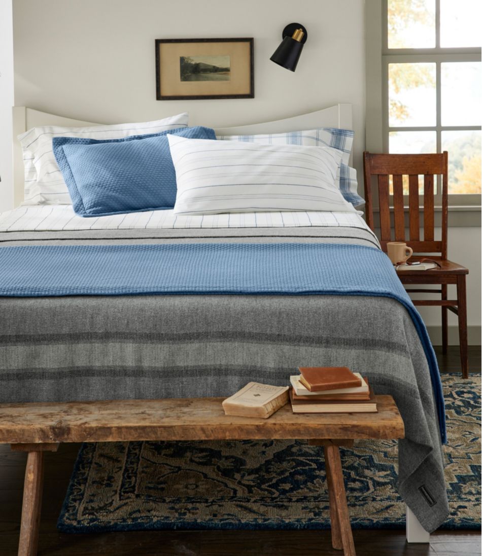 L.L.Bean Platform Bed - Image 4