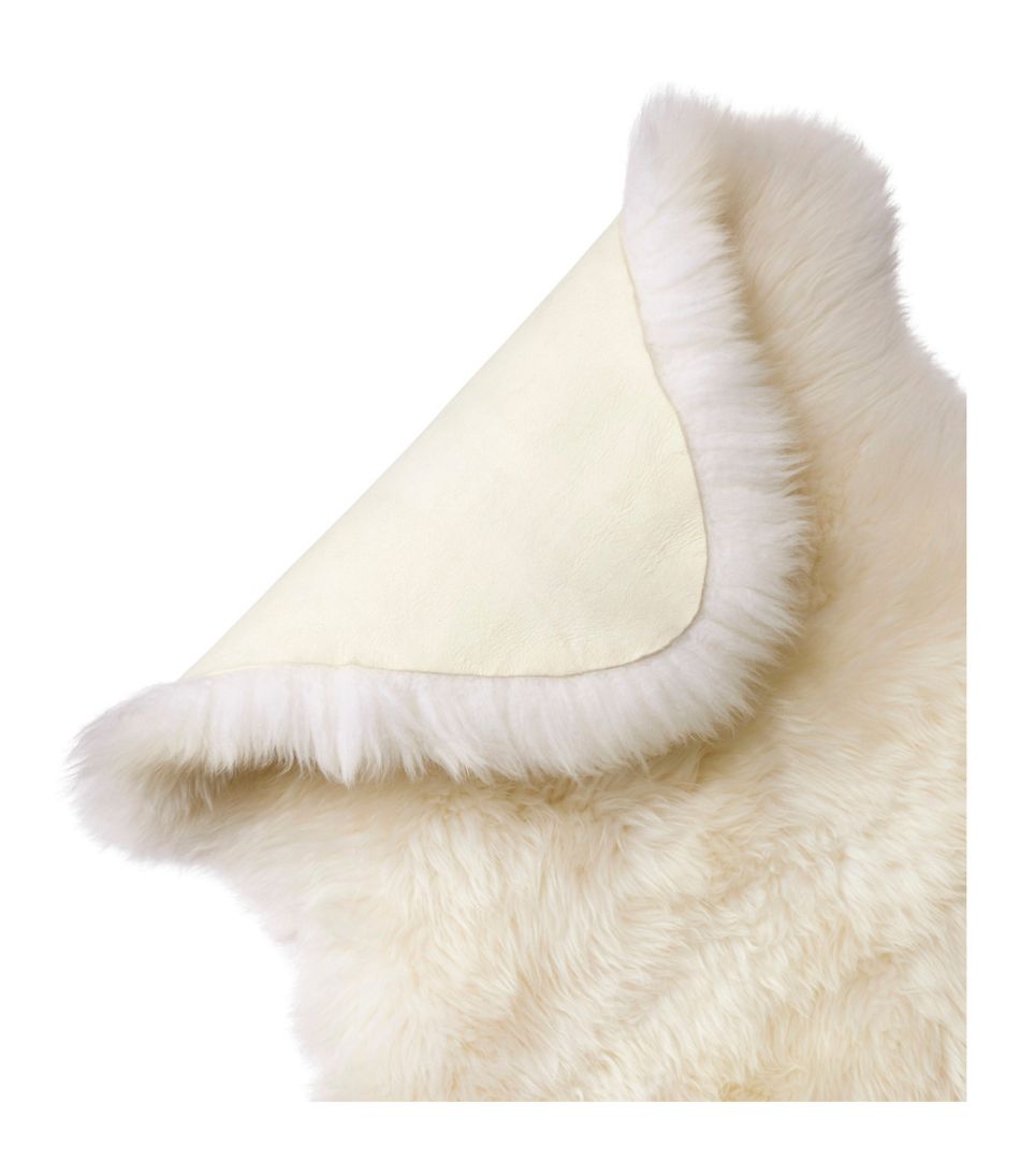 Single Sheepskin Rug - Image 3