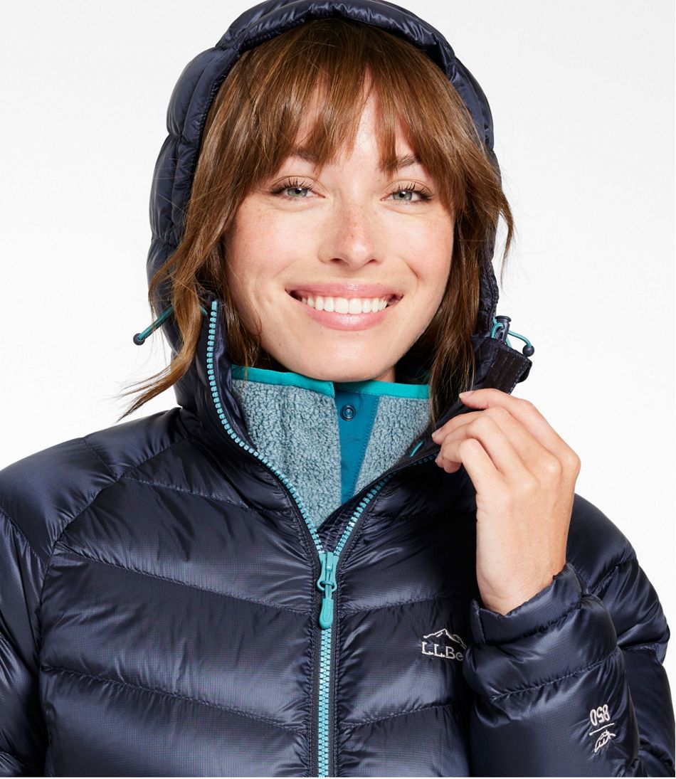 Women's Ultralight 850 Down Hooded Jacket - Image 6